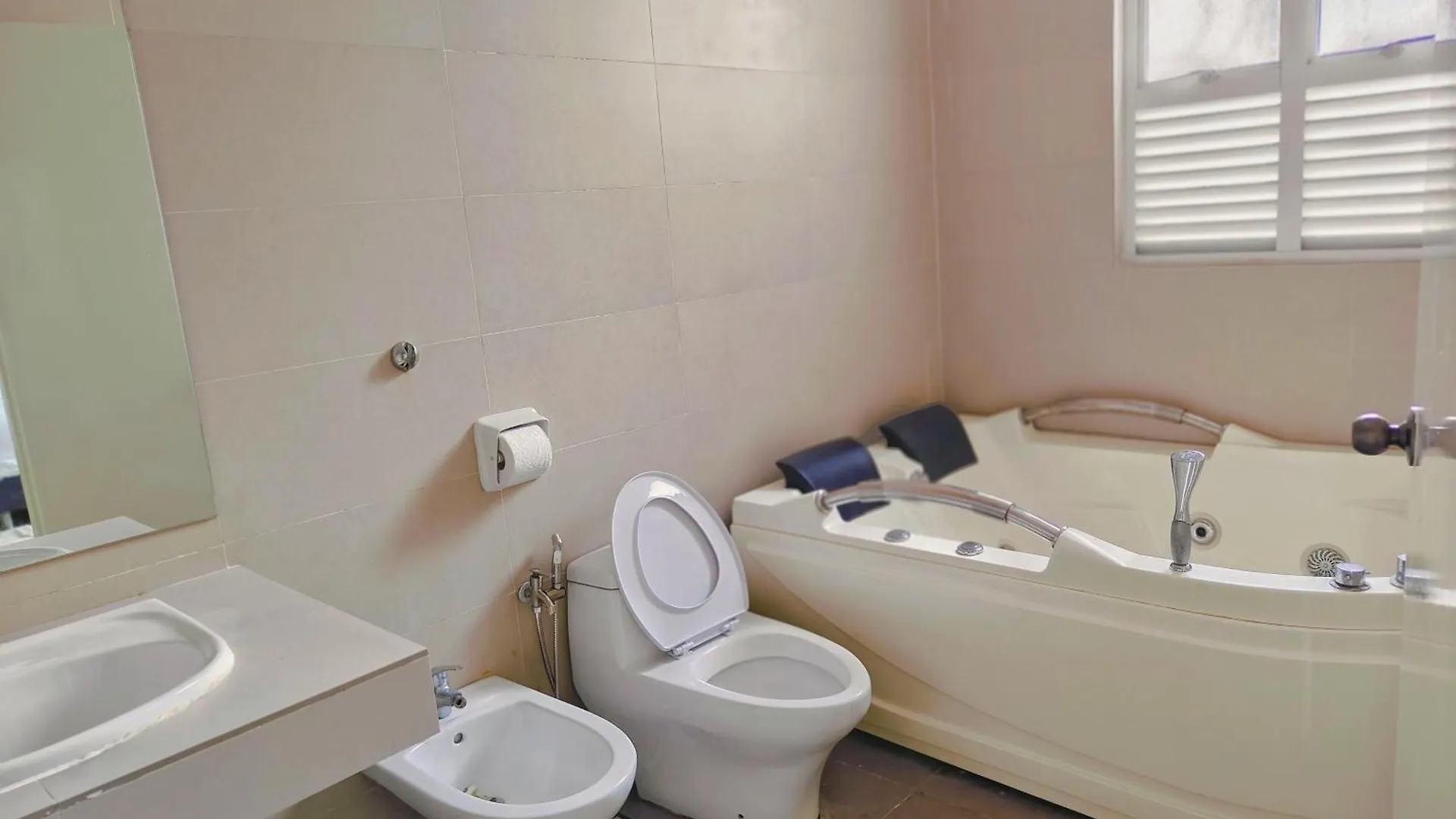 Setia Alam Convention Center Spacious House Shah Alam 0*,  Malaysia